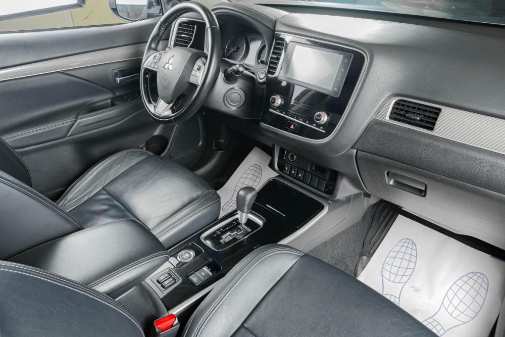 Mitsubishi Outlander III Рестайлинг 3 Тюмень  - изображение 11