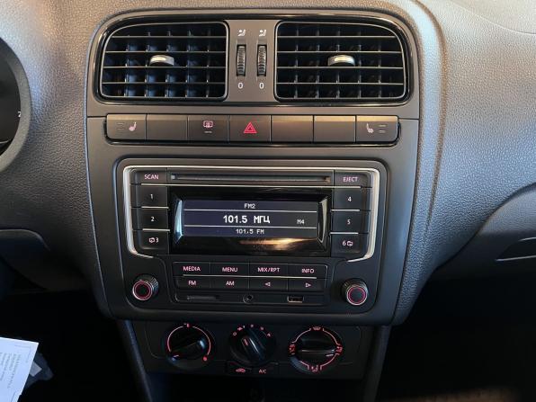 Volkswagen Polo V с пробегом 2014 года, цена 970 000 рублей, 153165 км, седан, Автокод Объявления
