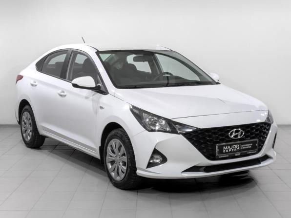 Hyundai Solaris II Рестайлинг с пробегом 2022 года, цена 1 565 000 рублей, 67811 км, седан, Автокод Объявления