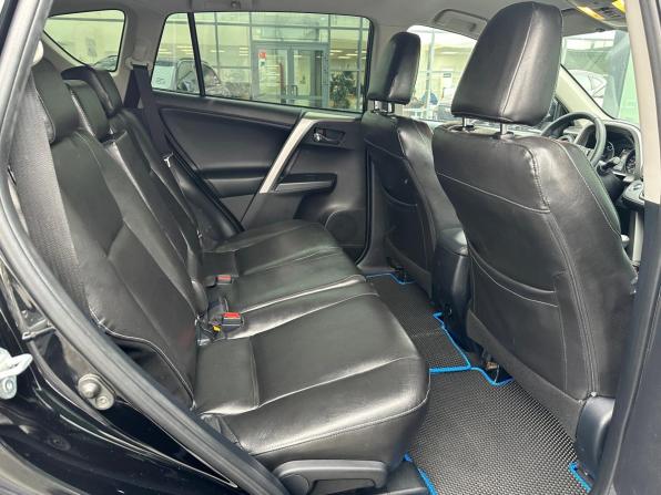 Toyota RAV4 IV (XA40) Рестайлинг с пробегом 2017 года, цена 2 399 000 рублей, 132488 км, внедорожник, Автокод Объявления