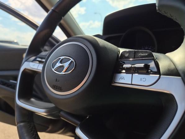 Hyundai Avante VII с пробегом 2021 года, цена 2 100 000 рублей, 108050 км, седан, Автокод Объявления