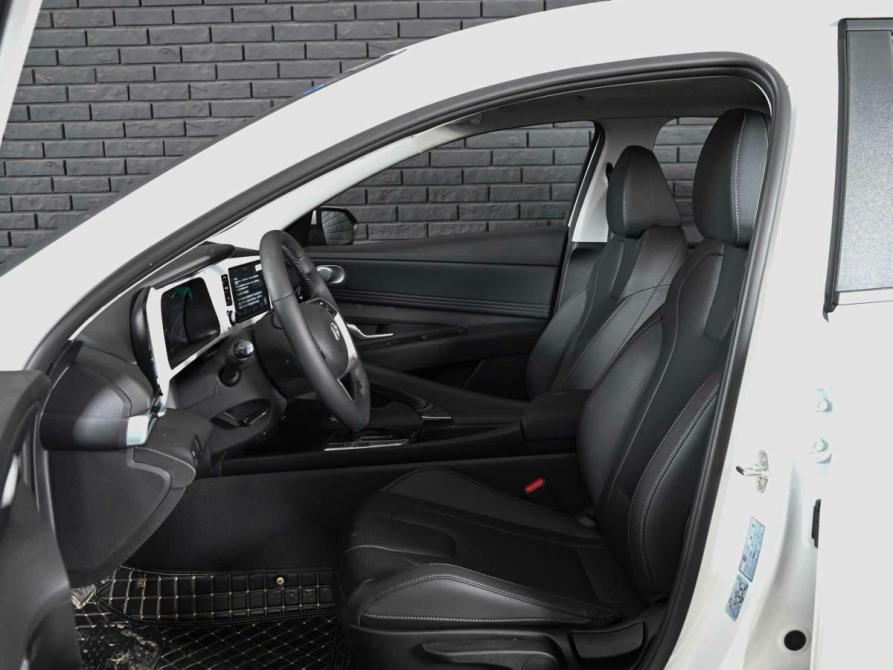 Hyundai Elantra VII (CN7) Рестайлинг Екатеринбург  - изображение 9
