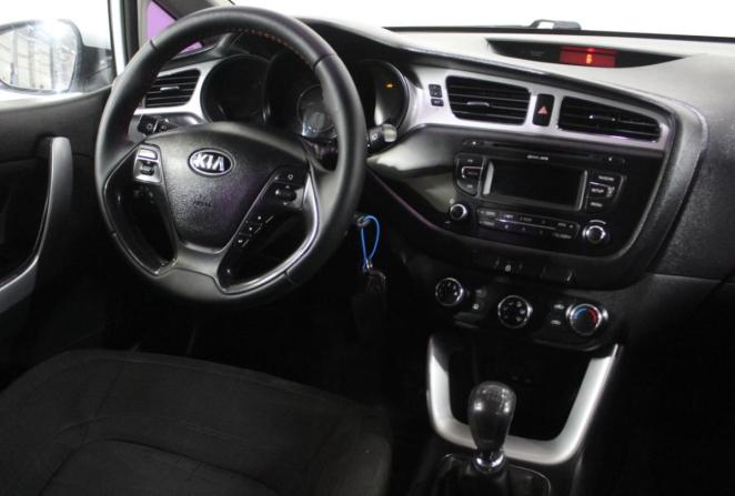Kia Ceed II с пробегом 2013 года, цена 900 000 рублей, 178940 км, хэтчбек, Автокод Объявления