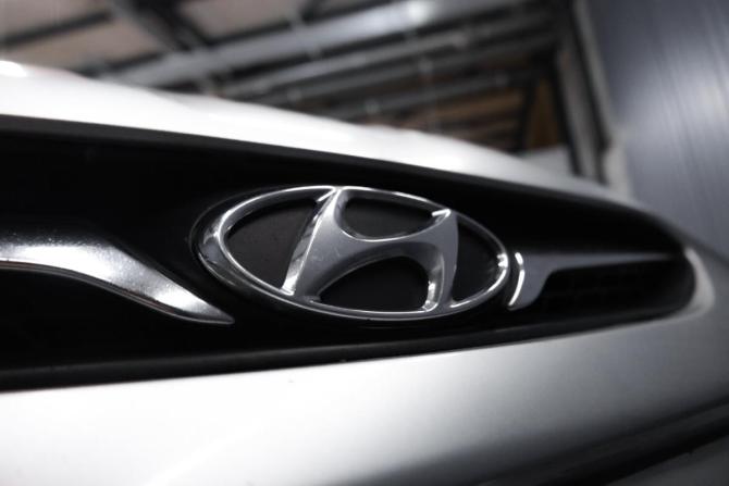 Hyundai Solaris I с пробегом 2012 года, цена 665 000 рублей, 242543 км, седан, Автокод Объявления
