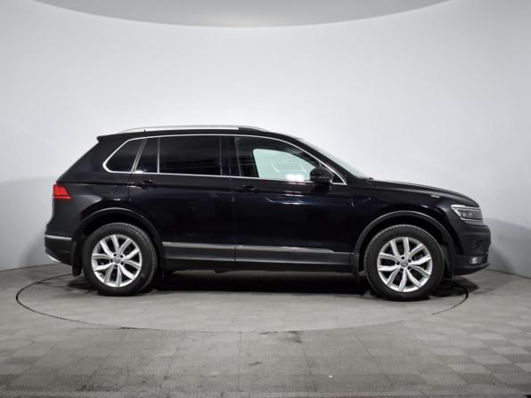 Volkswagen Tiguan II с пробегом 2018 года, цена 2 810 000 рублей, 130587 км, внедорожник, Автокод Объявления