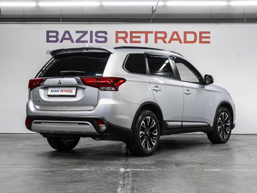 Mitsubishi Outlander III Рестайлинг 3 Тюмень  - изображение 6