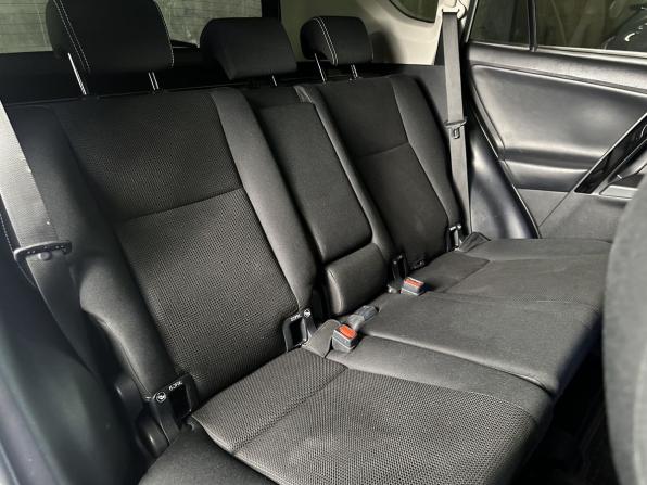 Toyota RAV4 IV (XA40) Рестайлинг с пробегом 2017 года, цена 2 649 000 рублей, 129904 км, внедорожник, Автокод Объявления
