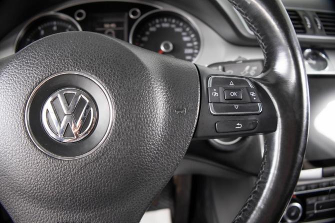 Volkswagen Passat B7 с пробегом 2011 года, цена 779 000 рублей, 194523 км, седан, Автокод Объявления