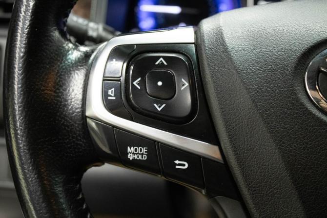 Toyota Camry VII (XV50) Рестайлинг с пробегом 2015 года, цена 1 829 000 рублей, 150998 км, седан, Автокод Объявления