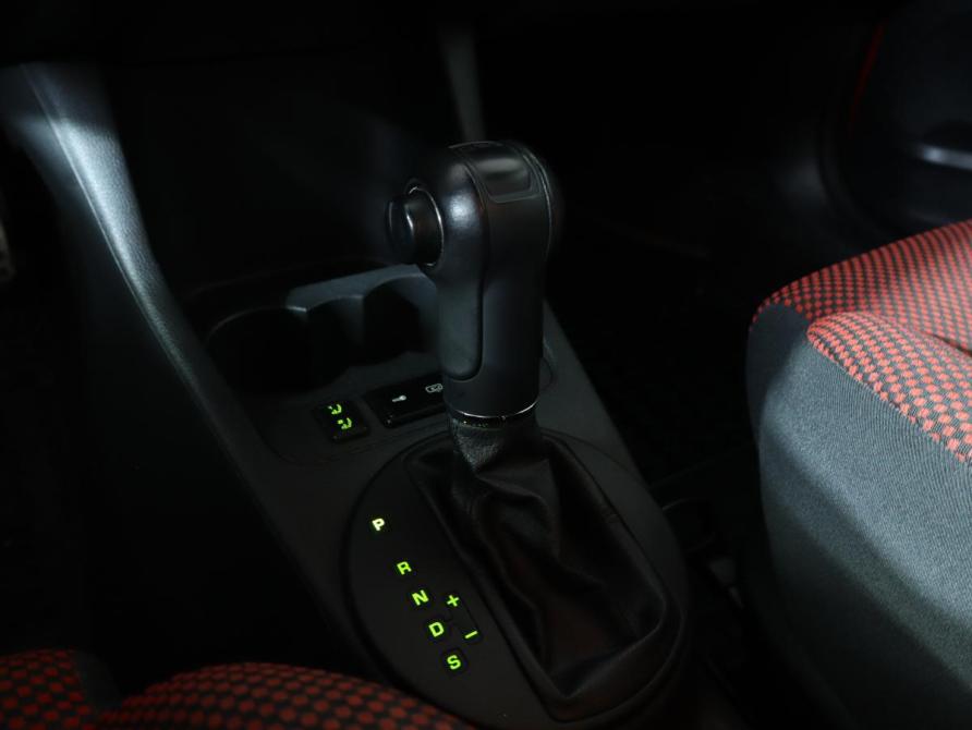 Skoda Fabia II Рестайлинг Москва  - изображение 14
