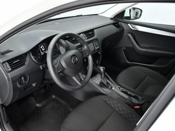 Skoda Octavia III (A7) Рестайлинг с пробегом 2020 года, цена 1 757 000 рублей, 78120 км, лифтбек, Автокод Объявления