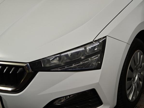 Skoda Rapid II с пробегом 2021 года, цена 1 699 000 рублей, 83244 км, лифтбек, Автокод Объявления