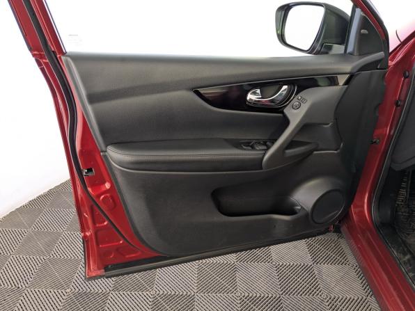 Nissan Qashqai II с пробегом 2016 года, цена 1 750 000 рублей, 143502 км, внедорожник, Автокод Объявления