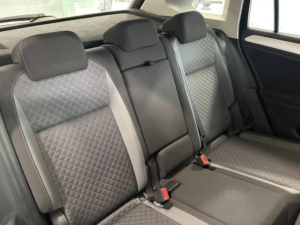 Volkswagen Tiguan II с пробегом 2017 года, цена 2 077 000 рублей, 132557 км, внедорожник, Автокод Объявления