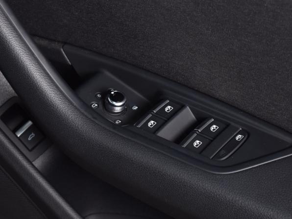 Audi A4 V (B9) с пробегом 2019 года, цена 2 349 995 рублей, 42582 км, седан, Автокод Объявления