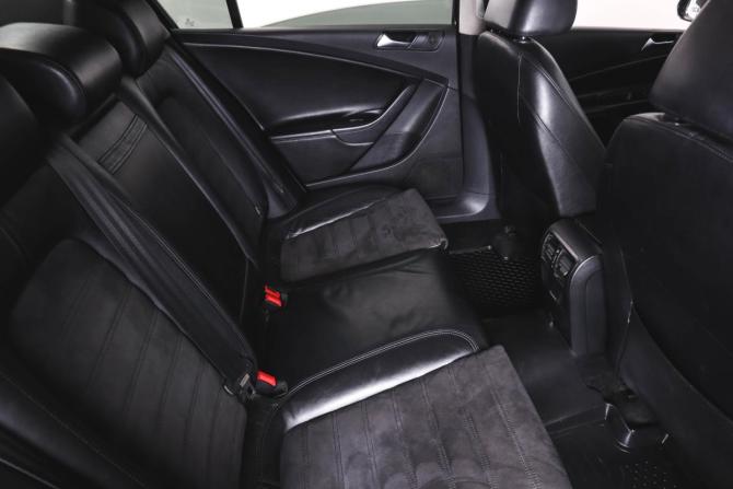 Volkswagen Passat B6 с пробегом 2010 года, цена 739 000 рублей, 179100 км, седан, Автокод Объявления