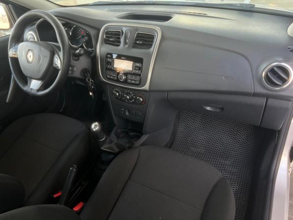 Renault Sandero II с пробегом 2018 года, цена 949 000 рублей, 102033 км, хэтчбек, Автокод Объявления