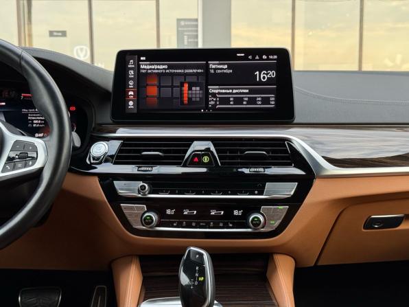 BMW 5 серии VII (G30/G31/G38) Рестайлинг с пробегом 2021 года, цена 4 800 000 рублей, 45496 км, седан, Автокод Объявления