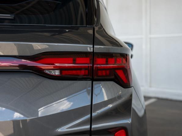 Geely Coolray I Рестайлинг с пробегом 2023 года, цена 2 090 000 рублей, 43038 км, внедорожник, Автокод Объявления
