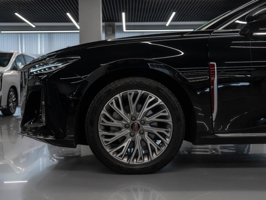 Hongqi H5 II Москва  - изображение 25