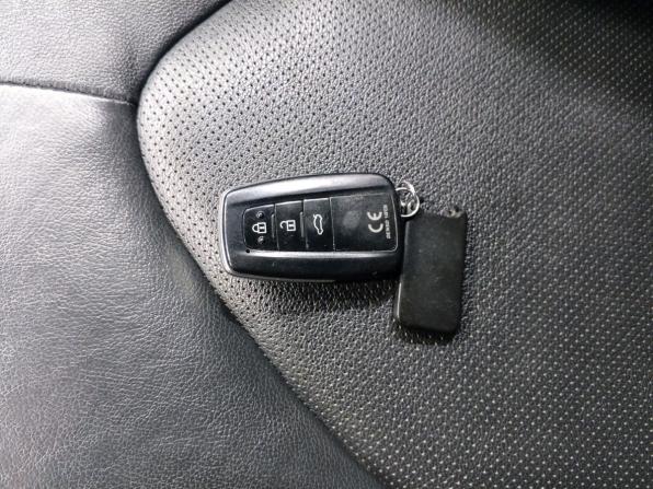 Toyota Camry VIII (XV70) Рестайлинг с пробегом 2022 года, цена 3 150 000 рублей, 97782 км, седан, Автокод Объявления