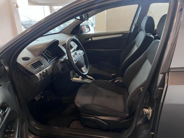 Opel Astra H Рестайлинг с пробегом 2010 года, цена 570 000 рублей, 166220 км, хэтчбек, Автокод Объявления