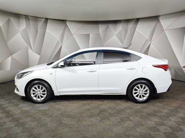 Hyundai Solaris II с пробегом 2017 года, цена 747 000 рублей, 281752 км, седан, Автокод Объявления