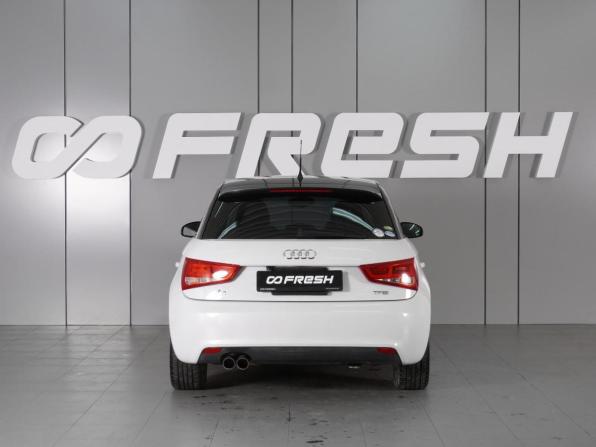 Audi A1 I (8X) с пробегом 2012 года, цена 950 000 рублей, 100429 км, хэтчбек, Автокод Объявления