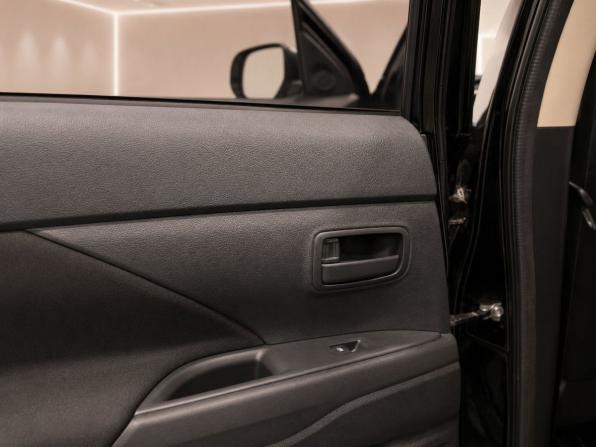 Mitsubishi Outlander III Рестайлинг 2 с пробегом 2018 года, цена 1 895 000 рублей, 180000 км, внедорожник, Автокод Объявления
