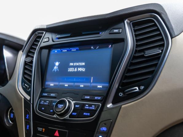 Hyundai Santa Fe III с пробегом 2013 года, цена 1 840 000 рублей, 127260 км, внедорожник, Автокод Объявления