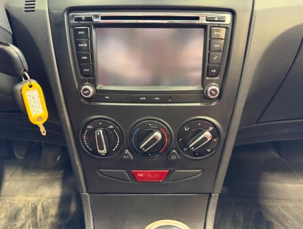 Dongfeng H30 Cross с пробегом 2014 года, цена 450 000 рублей, 164000 км, хэтчбек, Автокод Объявления