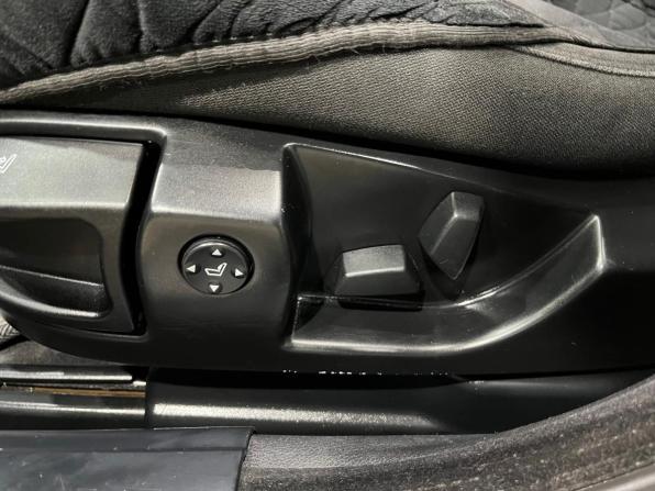 BMW 5 серии V (E60/E61) Рестайлинг с пробегом 2008 года, цена 899 000 рублей, 262182 км, седан, Автокод Объявления