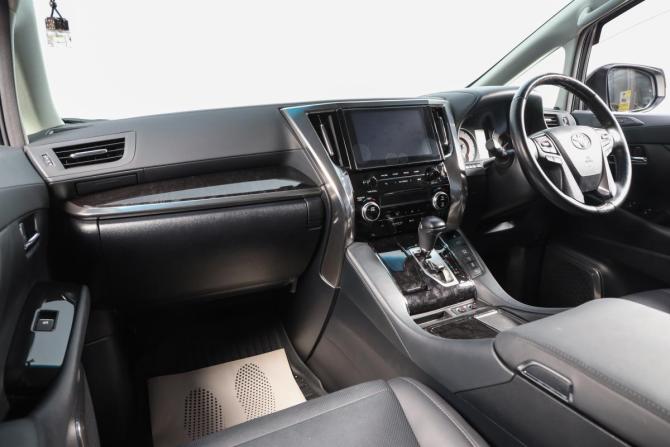 Toyota Alphard III Рестайлинг с пробегом 2021 года, цена 6 349 000 рублей, 51003 км, минивэн, Автокод Объявления