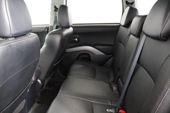 Mitsubishi Outlander II Рестайлинг с пробегом 2012 года, цена 1 099 000 рублей, 180000 км, внедорожник, Автокод Объявления