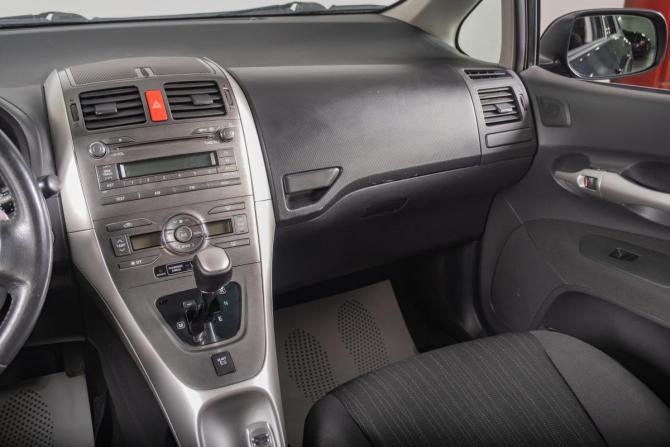 Toyota Auris I с пробегом 2007 года, цена 699 000 рублей, 198000 км, хэтчбек, Автокод Объявления