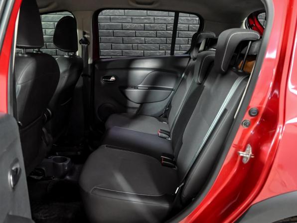 Renault Sandero II Рестайлинг с пробегом 2021 года, цена 1 365 000 рублей, 73448 км, хэтчбек, Автокод Объявления