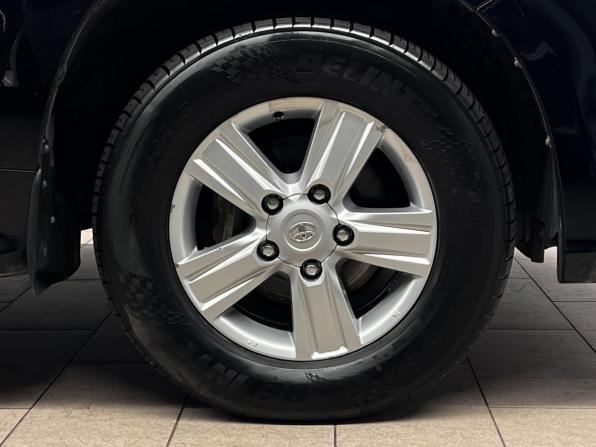 Toyota Land Cruiser 200 Series Рестайлинг 1 с пробегом 2013 года, цена 3 699 000 рублей, 302325 км, внедорожник, Автокод Объявления
