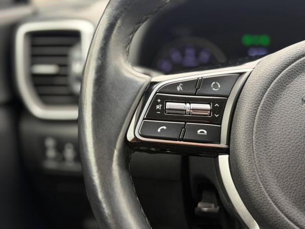 Kia Sportage IV Рестайлинг с пробегом 2019 года, цена 2 230 000 рублей, 89000 км, внедорожник, Автокод Объявления