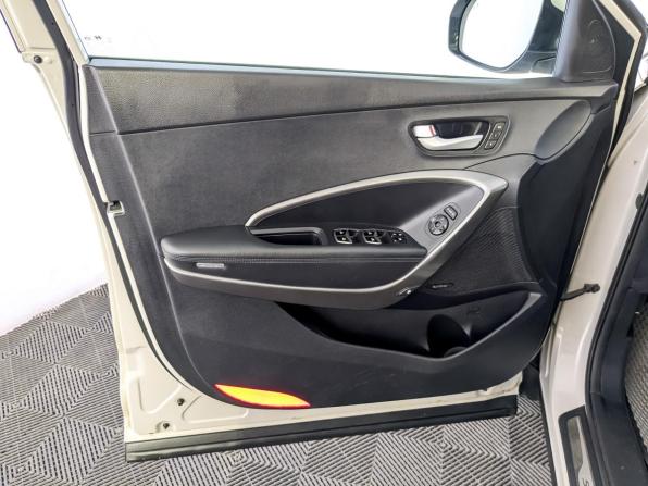 Hyundai Santa Fe III Рестайлинг с пробегом 2015 года, цена 2 400 000 рублей, 100304 км, внедорожник, Автокод Объявления