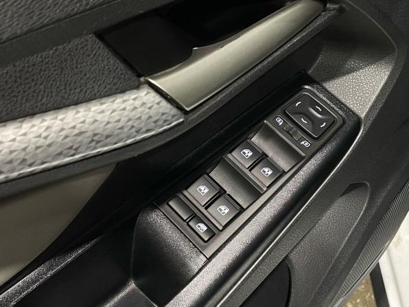 Lada (ВАЗ) Vesta I с пробегом 2021 года, цена 1 388 000 рублей, 42238 км, универсал, Автокод Объявления