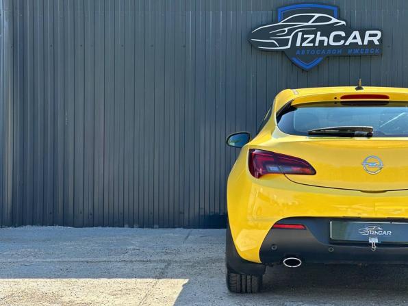Opel Astra J Рестайлинг с пробегом 2013 года, цена 599 000 рублей, 238000 км, хэтчбек, Автокод Объявления