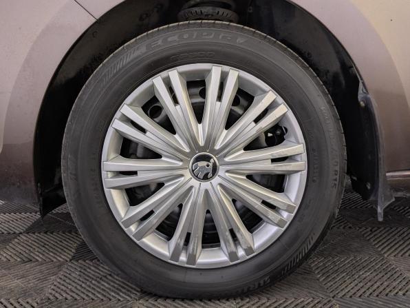 Skoda Rapid I Рестайлинг с пробегом 2019 года, цена 1 360 000 рублей, 109860 км, лифтбек, Автокод Объявления