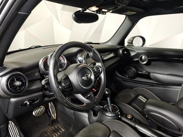 Mini Hatch III (F55/F56) с пробегом 2016 года, цена 2 099 000 рублей, 109694 км, хэтчбек, Автокод Объявления