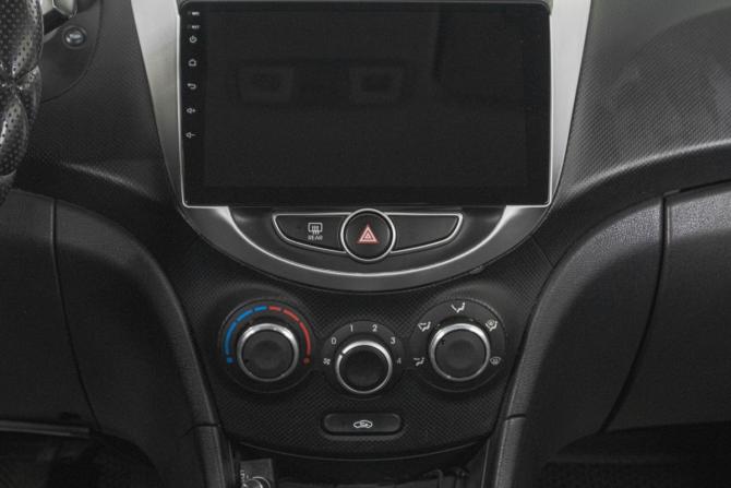 Hyundai Solaris I с пробегом 2013 года, цена 799 000 рублей, 135000 км, седан, Автокод Объявления