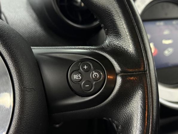 Mini Paceman I с пробегом 2013 года, цена 1 700 000 рублей, 217069 км, хэтчбек, Автокод Объявления