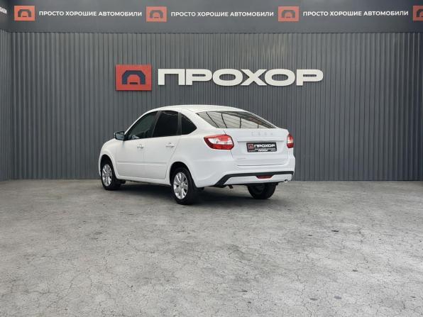 Lada (ВАЗ) Granta I Рестайлинг с пробегом 2023 года, цена 827 000 рублей, 28400 км, лифтбек, Автокод Объявления