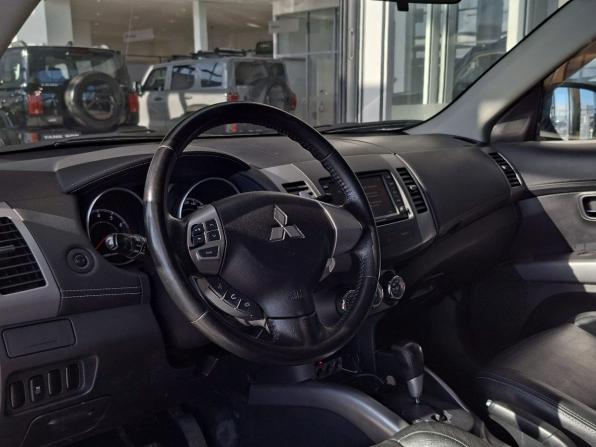 Mitsubishi Outlander II Рестайлинг с пробегом 2012 года, цена 1 075 000 рублей, 221941 км, внедорожник, Автокод Объявления