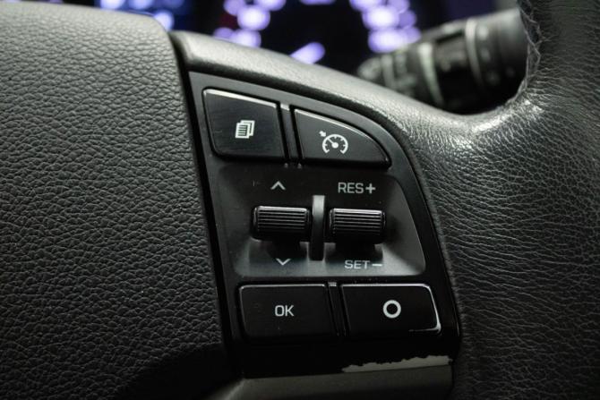 Hyundai Tucson III с пробегом 2017 года, цена 1 599 000 рублей, 220836 км, внедорожник, Автокод Объявления