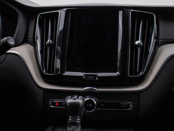 Volvo XC60 II с пробегом 2021 года, цена 2 406 000 рублей, 296117 км, внедорожник, Автокод Объявления