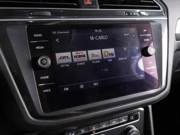 Volkswagen Tiguan II с пробегом 2018 года, цена 2 547 000 рублей, 162040 км, внедорожник, Автокод Объявления